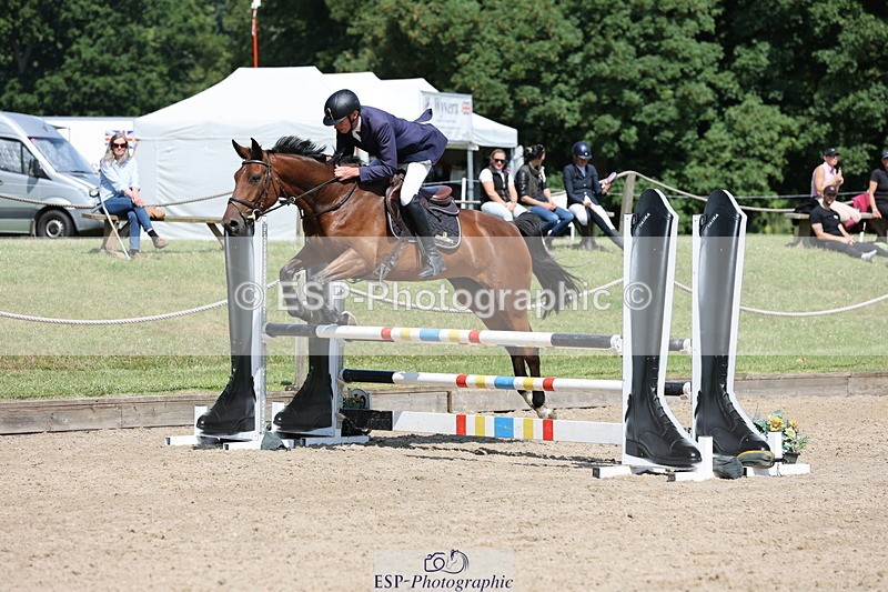 250614A-105555-05843 - Cls 26 British Novice and 90cm Open