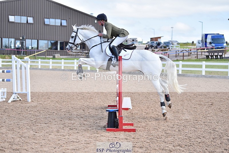 230531A-121700-00253 - Cls 4 Newcomers & 1.10m Open