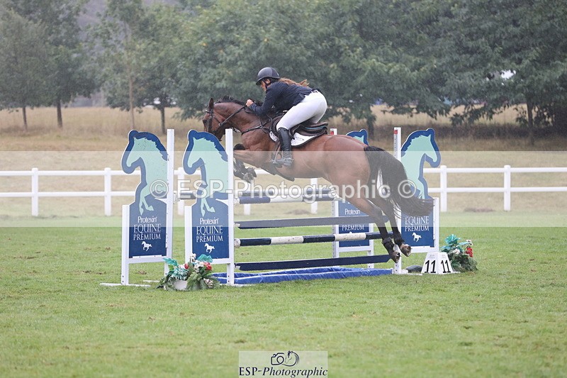 250830A-135025-06812 - Cls 16 Snr Newcomers and 1.10m Open