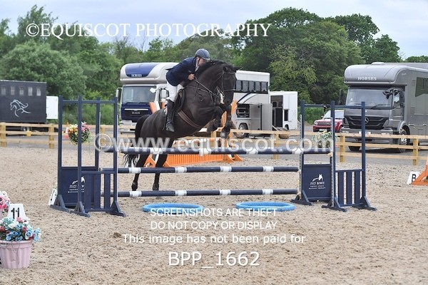 BPP_1662 - FRI CLASS 4 Senior Newcomers/ 1.10m Open