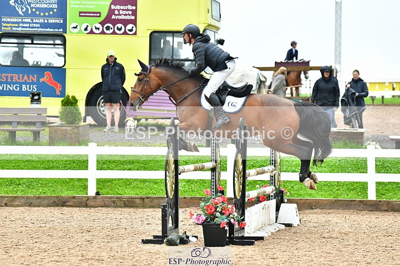 230730A-121017-09512 - Cls 32 Discovery & 1m Open