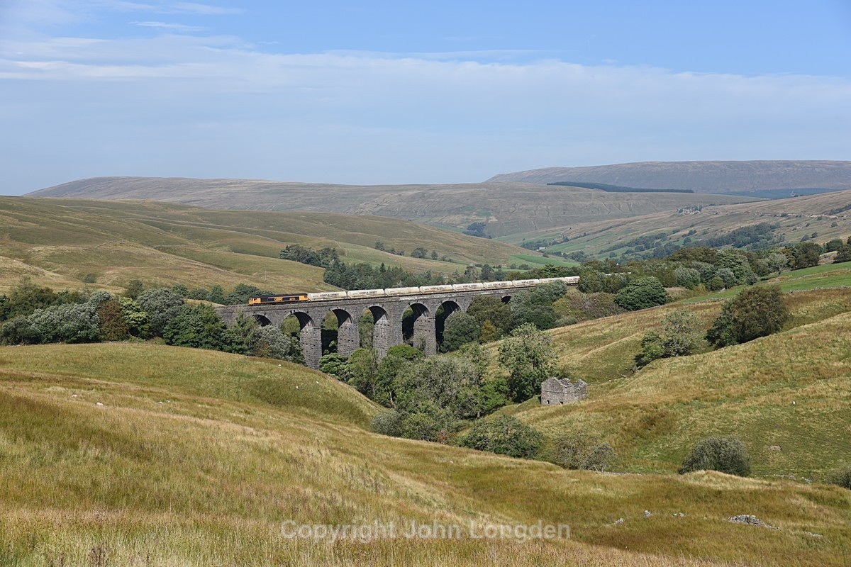 JL - 8.9.21  66724 4M00 Carlisle - Clitheroe, Dent Head - Dentdale