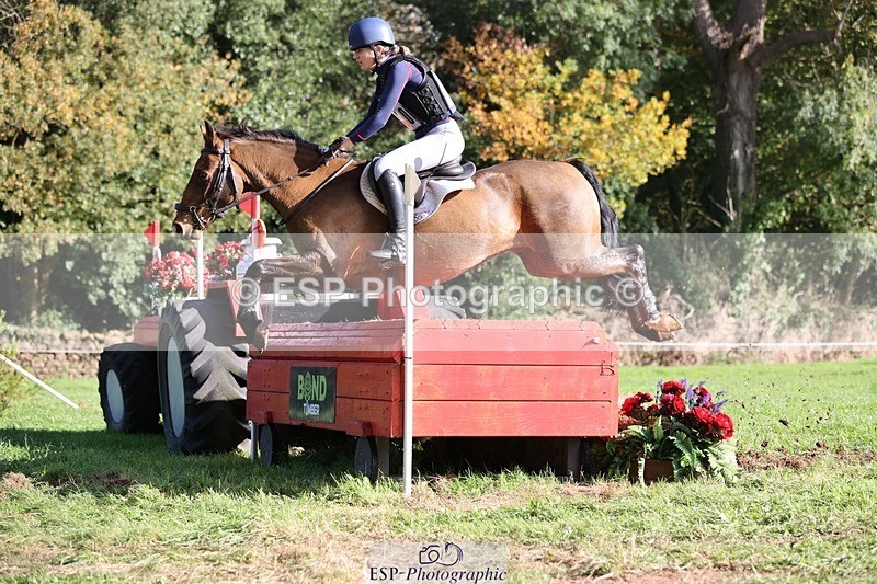 241026-130038-13749 - 450-Erin.Dovey-MONEYHILLS.PAGEANT