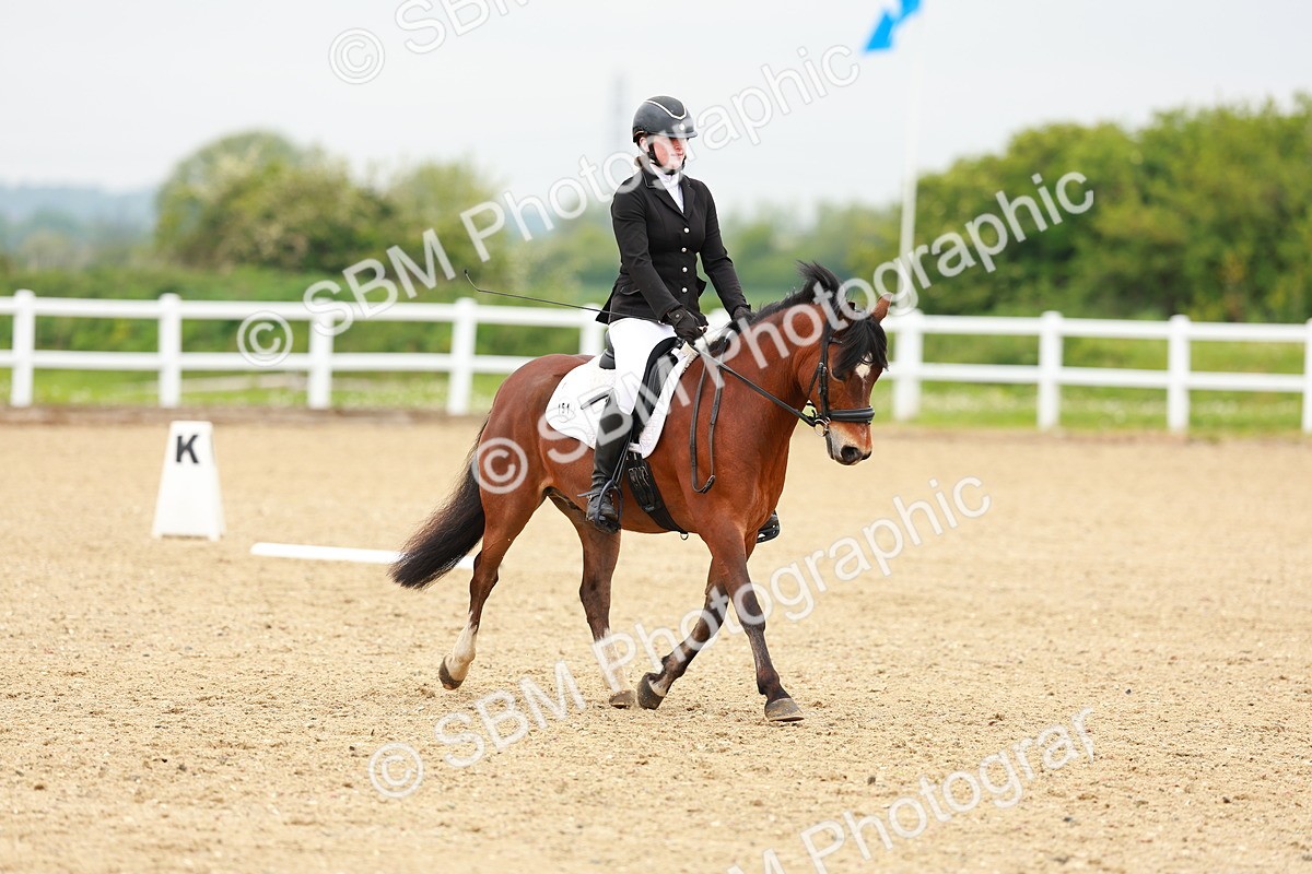 SBM_005240 - Class 16 - Novice 6