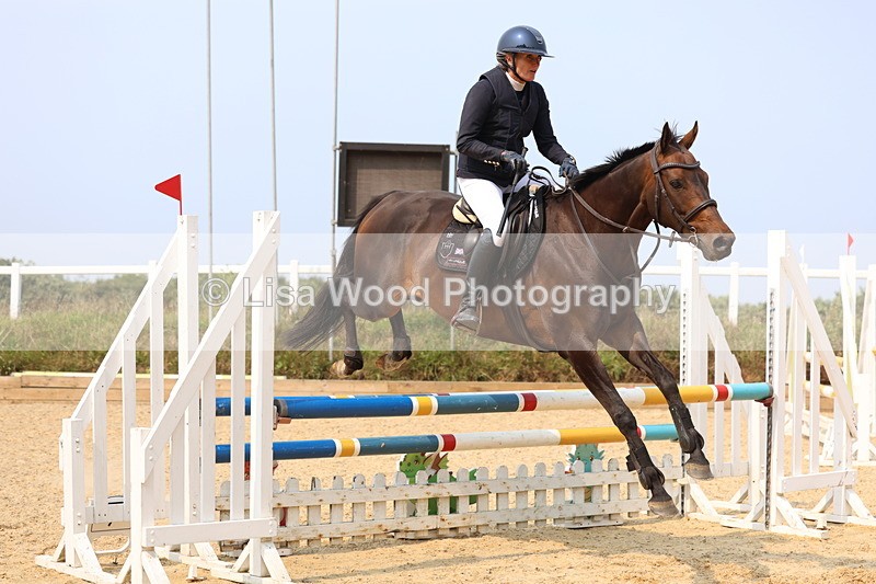 3E7A1617 - Class 4: Senior British Novice/90cm open