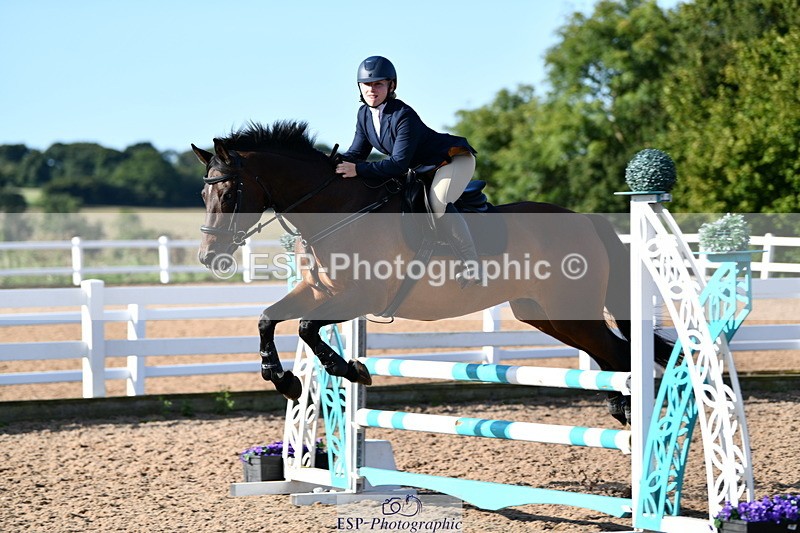 240913A-091130-02865 - Cls 20 Snr British Novice and 90cm Open