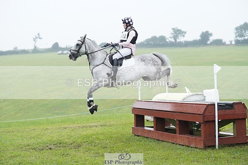 240901A-154130-10544 - 512-Jessica.Long-LADY.GREY