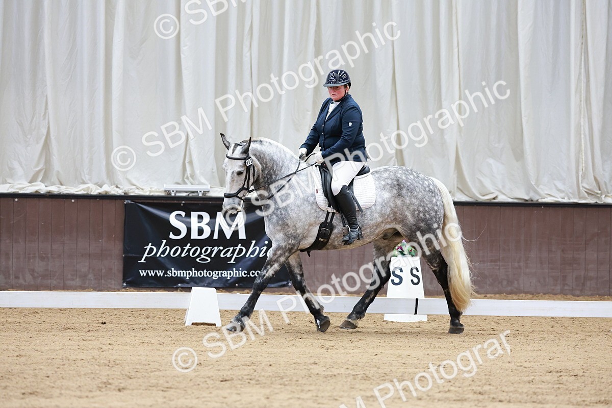 SBM_007098 - Class 6b - Novice 6 - 8.56-9.24