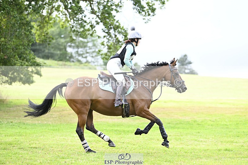 240825X-171609-37701 - 80cm XC 16.30 to 17.30