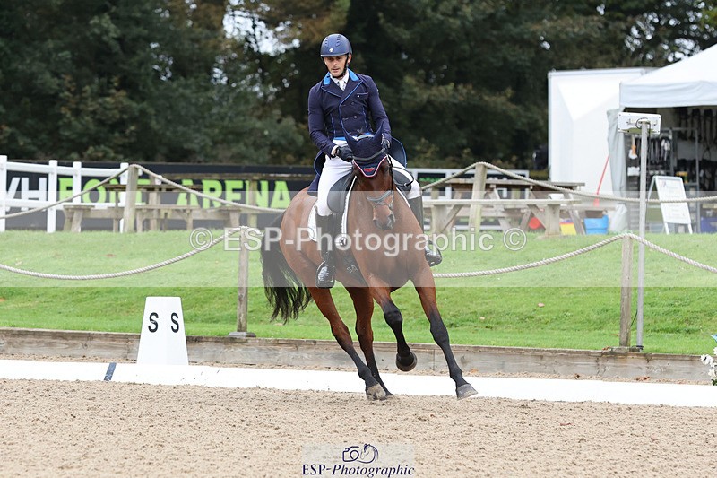 241024-093503-01108 - 127-Alexander.Bragg-STARSTRUCK.III