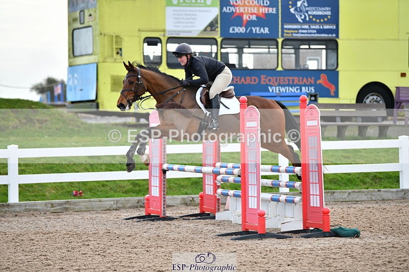 240124A-102456-00099 - Cls 1 British Novice & 90cm Open