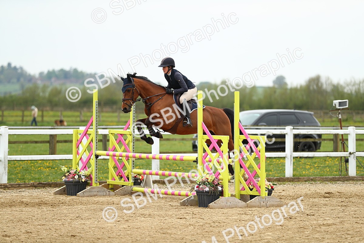 SBM_000512 - Class 2 - Senior British Novice 90cm