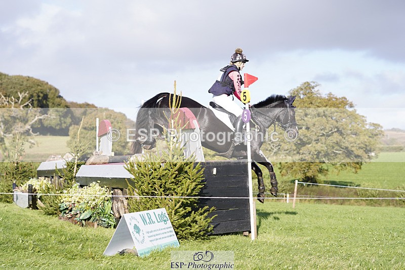 241025-103304-06134 - 002-Ellie.Fredericks-BRITANNIA'S.OLIVE