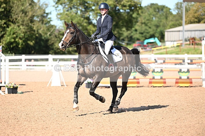 240914A-151114-07981 - Cls 25-S 1.10m Amateur Qualifier