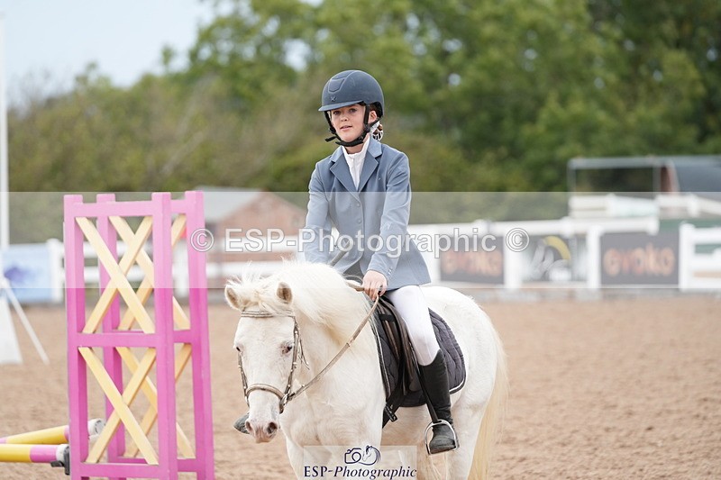 260825B-151008-00026 - Clear Round