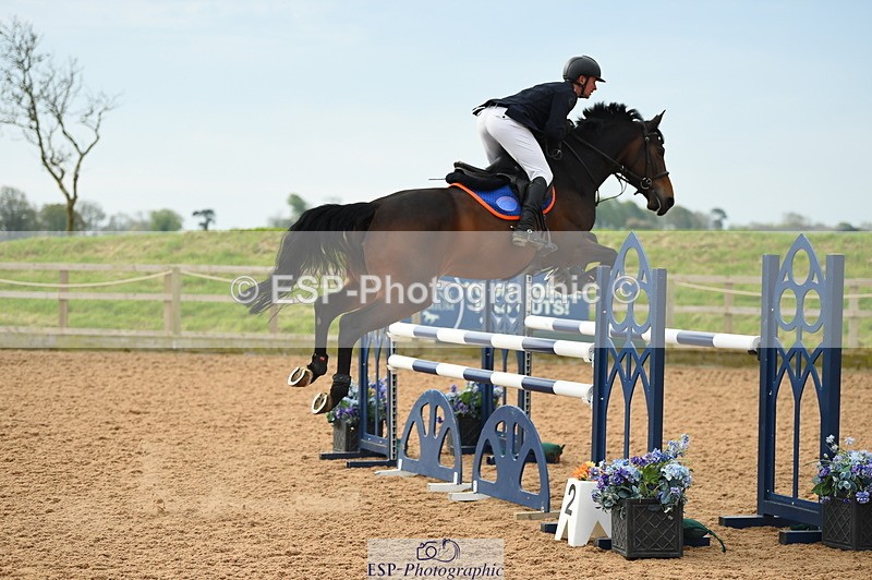 230504A-090738-00278 - Cls 8 Snr Foxhunter