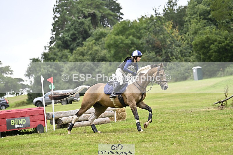 240825X-164459-37599 - 80cm XC 16.30 to 17.30