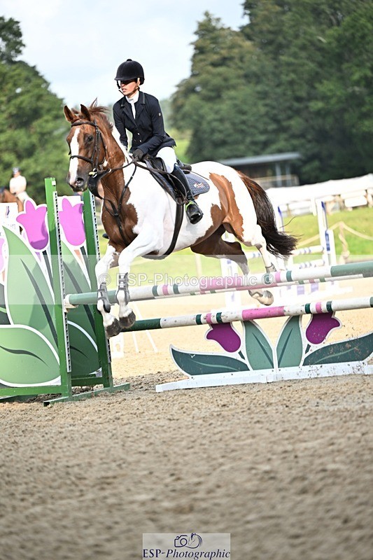 240818-091725-03358 - Cls 8A Snr British Novice