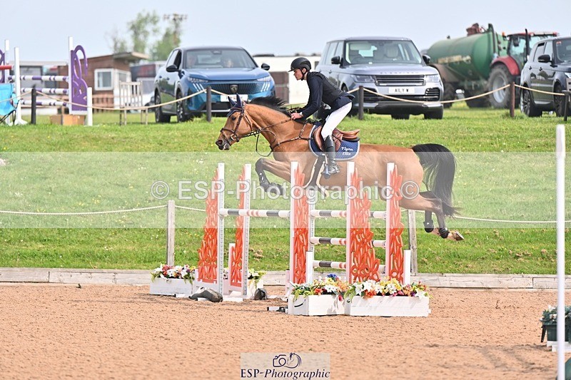 260509-105716-01758 - Cls 26a Snr Foxhunter