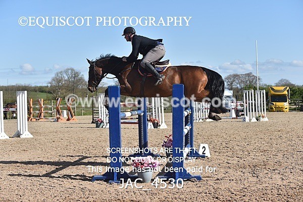JAC_4530 - CLASS 11 SAT Andrew Hamilton Coach, RHS Foxhunter Championship Qualifier
