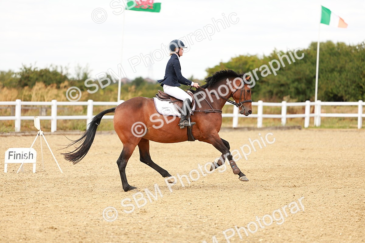 SBM_006760 - Class 4 - Senior British Newcomers - 1.10m