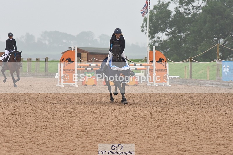 230916A-171354-05803 - Cls 19 Snr 1.10m Derby