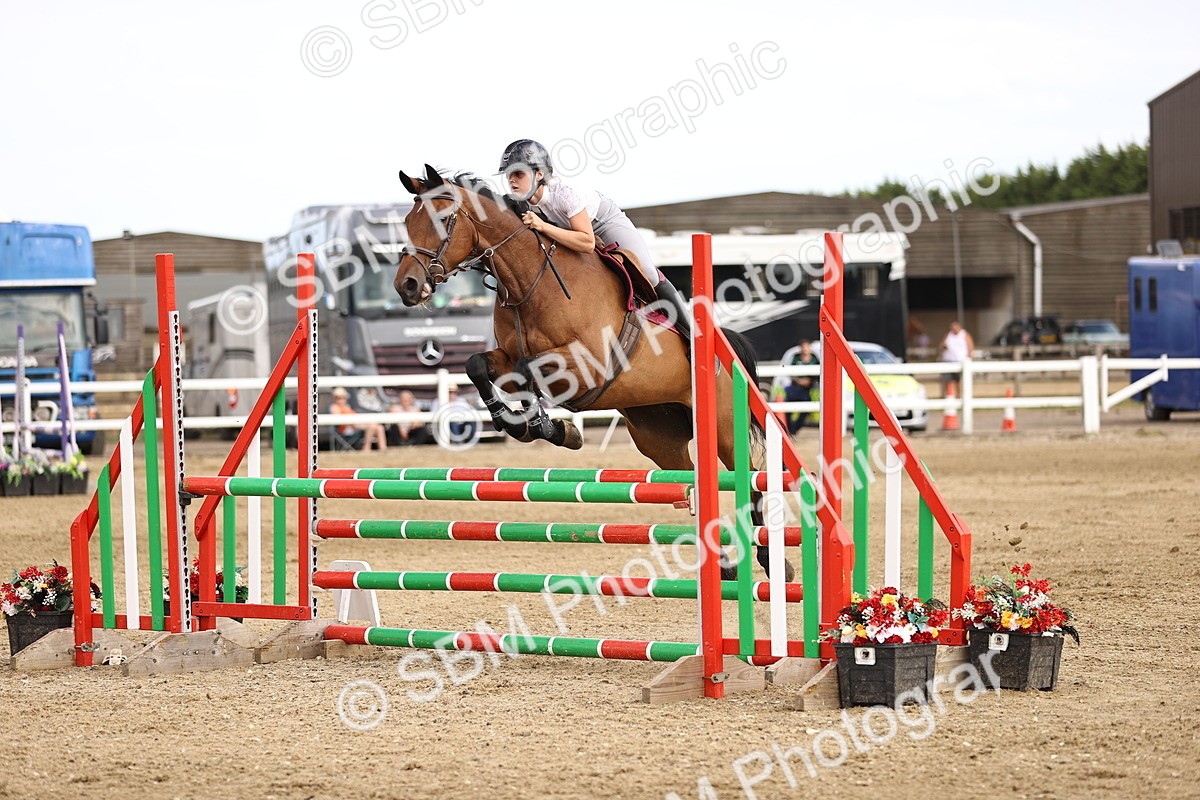 SBM_002395 - Class 18 - Ariat Senior British Novice- 90cm Open