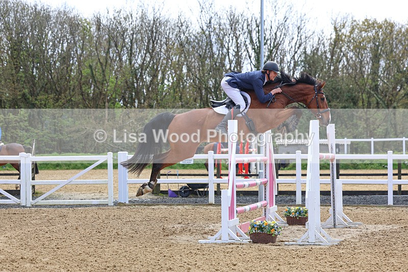 3E7A2368 - Class 9: Senior 1.30m open