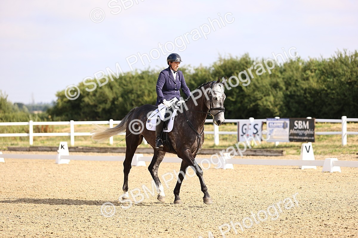 SBM_008499 - Novice 5 - 08.30-9.33
