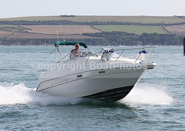 090808 MYVALIUM IMG_5622 - Motorboats - Open