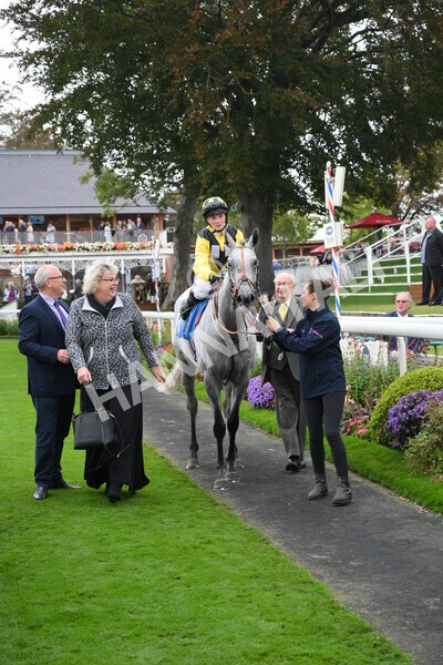 yr09102021r6-28 - Race 6 4.25pm Coral Best Odds Guaranteed Handicap