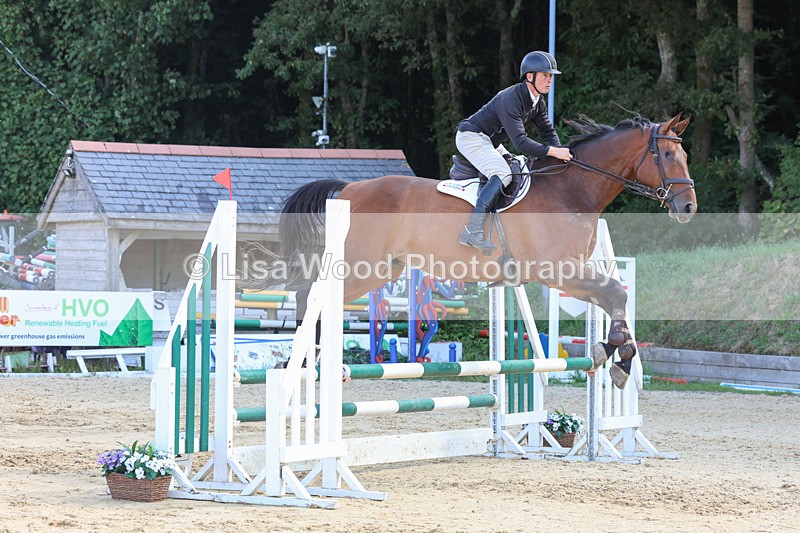 3E7A0522 - Class 4: Senior British Novice/90cm open