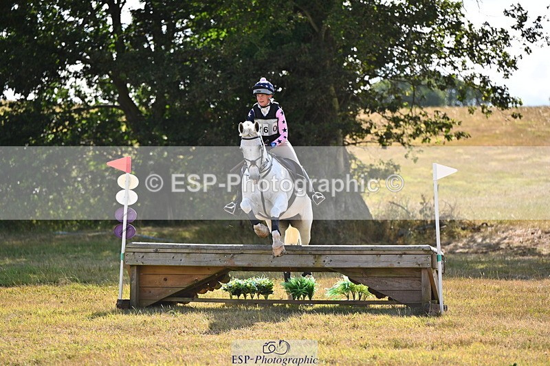 250803A-163014-16828 - Q-760-Sharon.Routley-KNOCKDOMNEY.SILVER.GAP