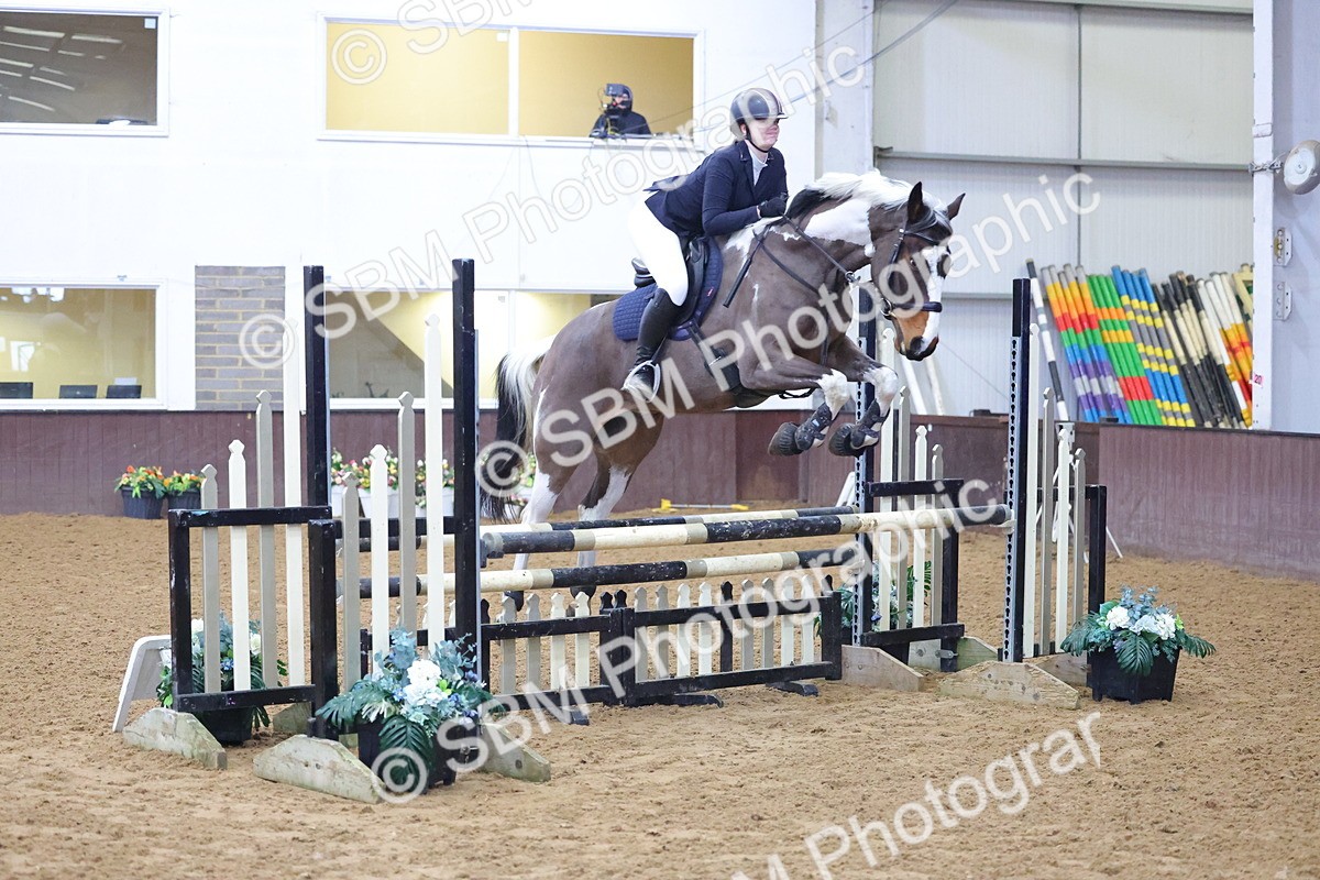 SBM_008438 - Class 21 - Nupafeed Supplements Senior Discovery/ 1m Open - First Round (1.00m)