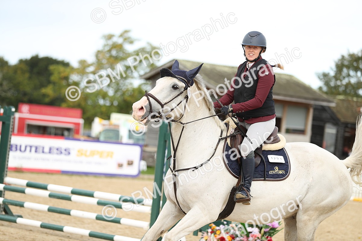 SBM_03104 - J28 - Senior Horse & Pony 60cm Championships