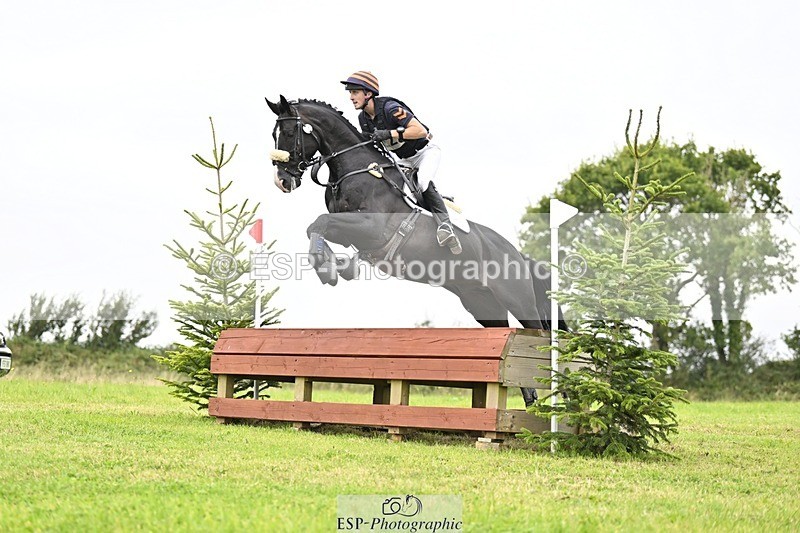 240831A-152710-04519 - 222-Max.Forster-HEVANS.ROYAL.REVOLUTION