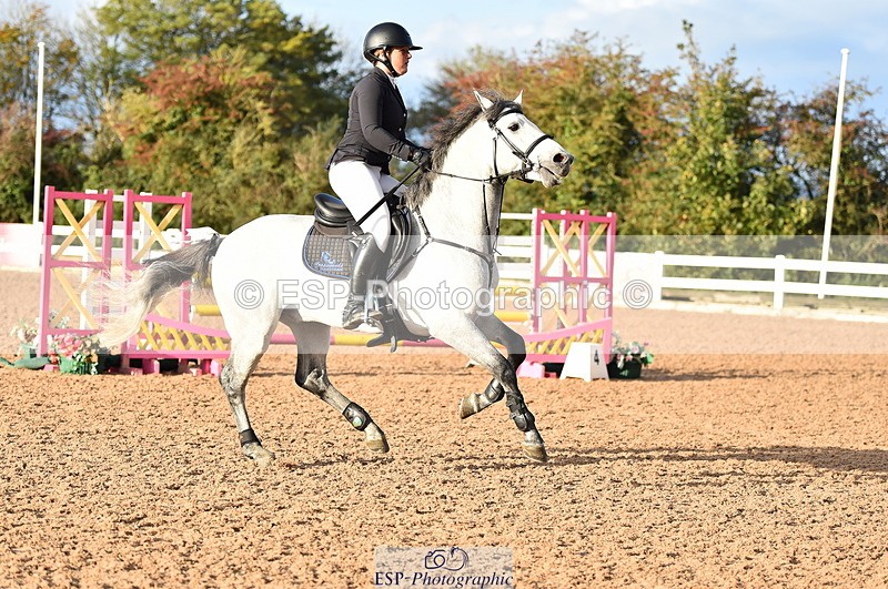 231014A-091132-03650 - Cls 12 British Novice & 90cm Open