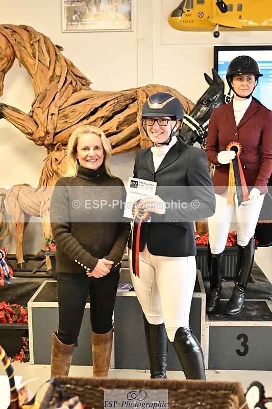 250216-125640-05524 - FS Adv Medium Gold Presentations