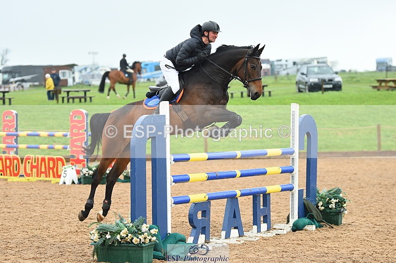 230505A-102142-02887 - Cls 20 Snr Foxhunter