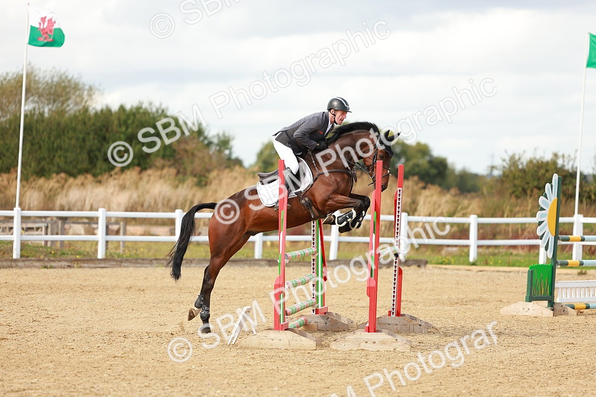 SBM_001272 - Class 4 - Senior Newcomers - 1.10m