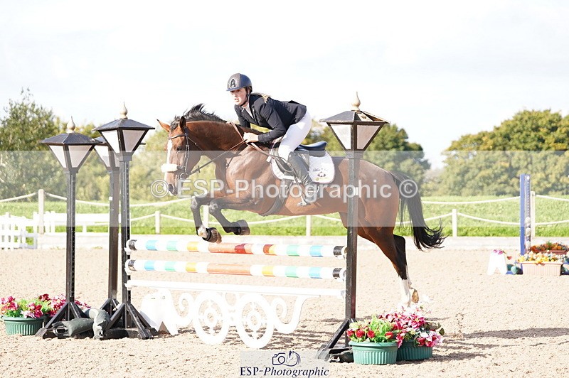 241004A-104148-00156 - Fri 01 Snr Disco & 1.00m Open