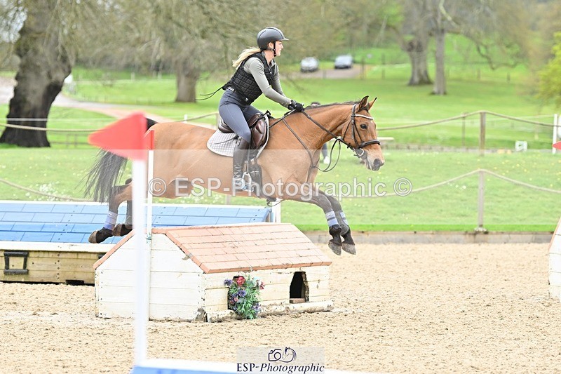 240411-120912-01203 - Group 4 XC