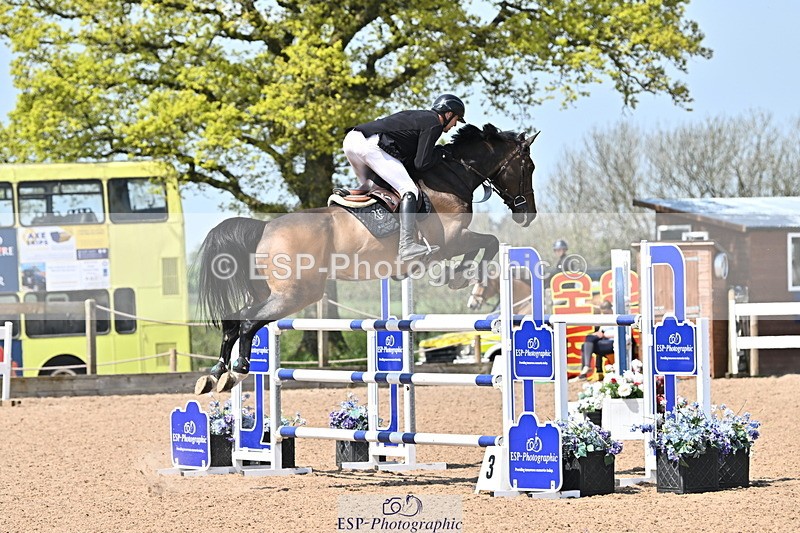 240509A-130520-01953 - Cls 10 National 1.30m Open