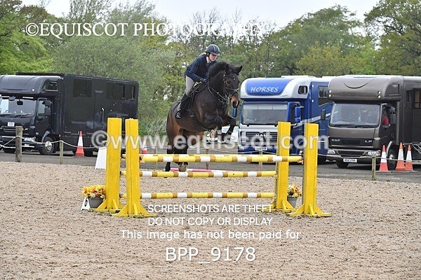 BPP_9178 - CLASS 29 SUN Veterans Show Jumping