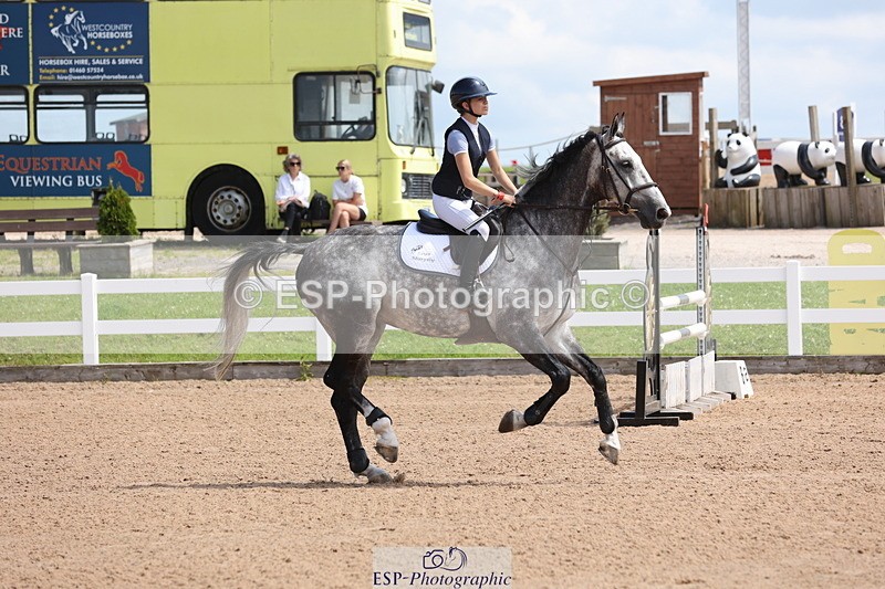 240718A-131448-05489 - Cls 9, 1 Star Bronze Tour 1.10m