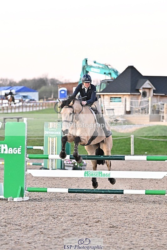 250401-194414-01117 - 100cm Cl;asses