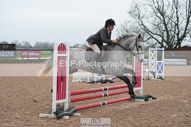 251116-094050-01394 - Cls 18 Clear Round 50cm