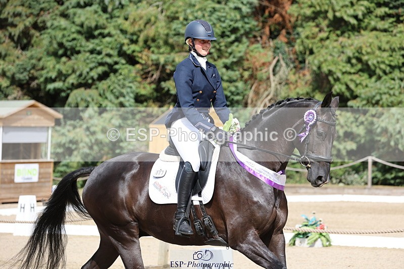 250809A-155530-04688 - Elementary SILVER Presentations