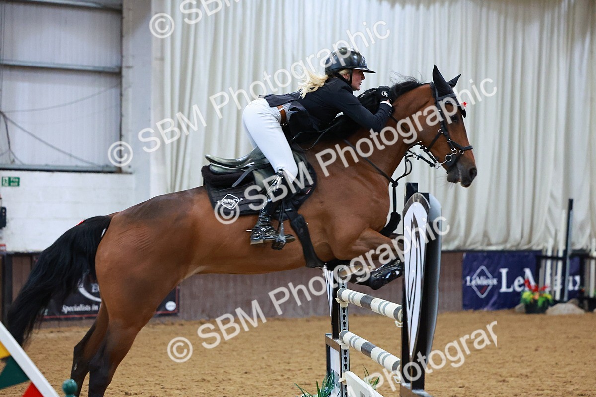 SBM_001055 - Class 4 - Senior Newcomers - 1.10m