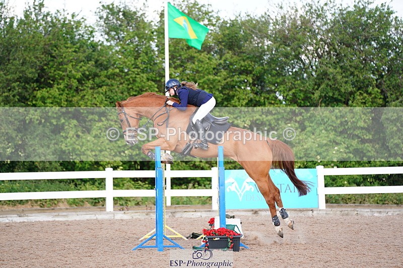 240525A-092636-05105 - Cls 13 Snr 1.05m and 1.10m